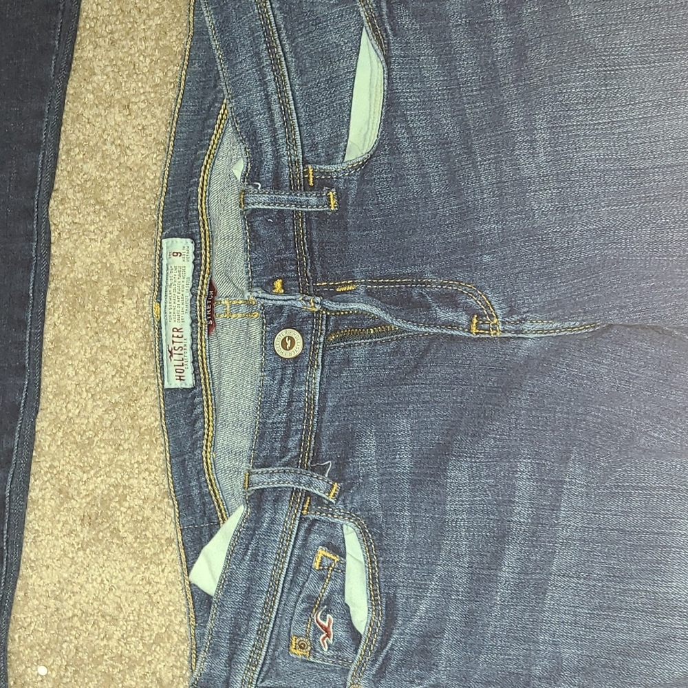 Hollister size 9